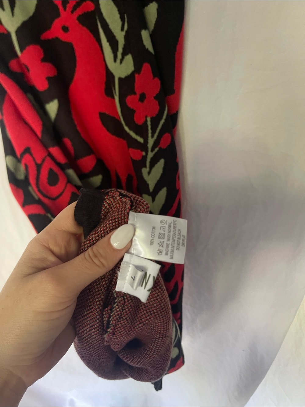 Maxi Skirt with Red Floral & Peacock Motif. Size L. Waist 31” Length 42” - Picture 6 of 13